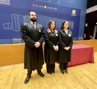 Los tres nuevos jueces ocuparán plaza a partir de ahora en los Juzgados de Primera Instancia e Instrucción número 1 de Villajoyosa, 3 de Novelda y 4 de Elda